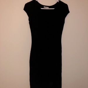 Black short sleeve mini/midi dress